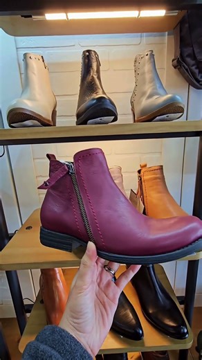 These boots were made for slaying. 👢✨ #topshoes #boots #ladiesboots #ladiesfootwear