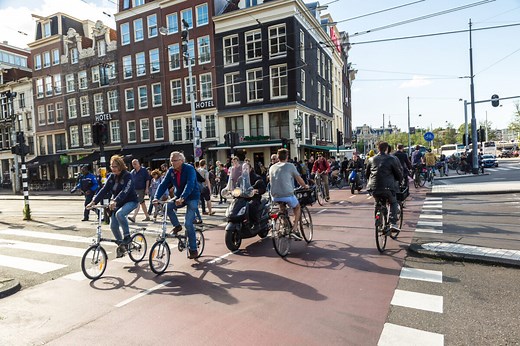 How Amsterdam became a bicycle paradise (videos inside!)