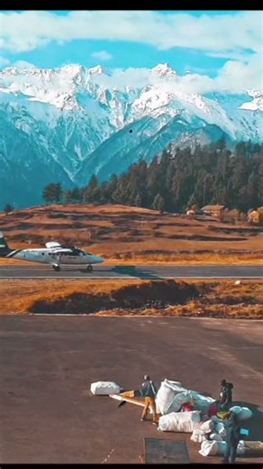 ​"WORST RUNWAY IN THE WORLD?"🛫🤯 #shorts #viralshorts