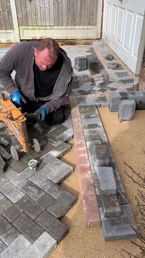 How to Cut a Paver in Half - Construction Worker Tips