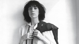 5 Easy Rock Songs For Women To Sing — Beth Roars