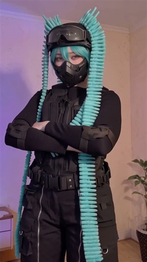 Military Hatsune Miku cosplay transformation