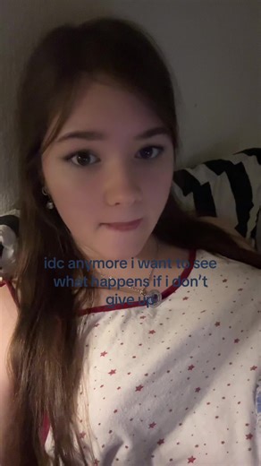 cristinnè (@xydojestvennsvist)’s videos with Suffocation slowed Crystal Castles - aph.audio