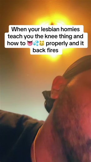 Now I see why #lesbians be having their girls in a chokehold. #kneething