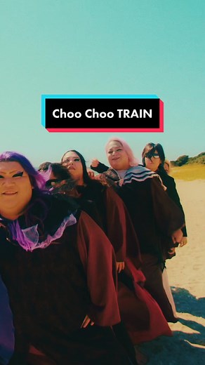 『Choo Choo TRAIN / ZOO』をカバーさせていただきました。みんなが大き過ぎて7人に見えない #デラデラ #デラックスデラックス #スタジオポンズ#ChooChooTRAIN #沖縄