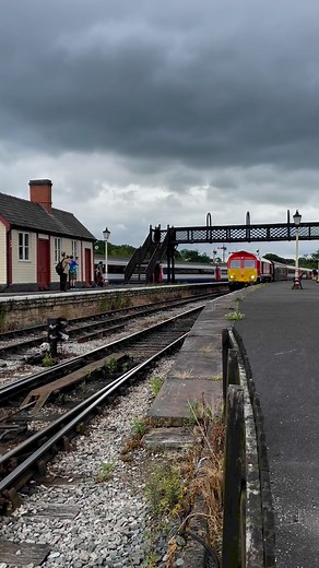 Freight locomotive pulling passenger carriages. #class66 #66654 operated by DB Cargo UK was a special visitor to Midland Railway - Butterley recently. #uktrainspotting #trains #diesellocomotive #britishrailways #railway #railways #trainspotting #railroad #heritagerailway | Adrian Watson