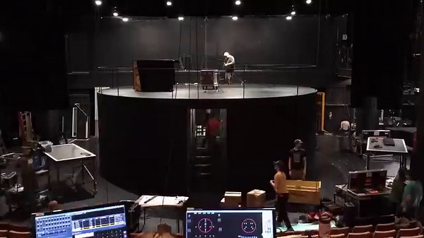 Watch the three-day load in for 10 Days in a Madhouse in 17 seconds! | Opera Philadelphia