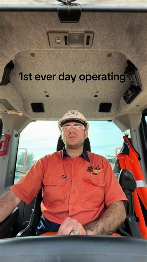 I’ve been doing it for two days i got this! #work #fyp #wheeloader #l180h #volvo #operator #heavyequipment