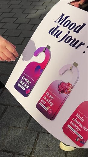 Aujourd’hui, on est sur quel mood ? 💅 crying but hot ✨ healing era 🔥 main character energy @Tinder France #goumin #maincharacter #nostrumcare #tinder