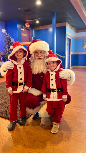 42 reactions · 6 comments | Make sweet memories at Cookies with Santa!  Cookie decorating  Unlimited photos ️ Coloring  Storytime Limited seating available. Reserve your table today - https://tinyurl.com/mvjrx9dw Cookies with Santa is a separate ticket from Park Admission. Save up to 50% on Park tickets when you buy now. Cookies with Santa can be added to your purchase at checkout. https://tinyurl.com/mdpcpvxe | Dutch Wonderland | Facebook