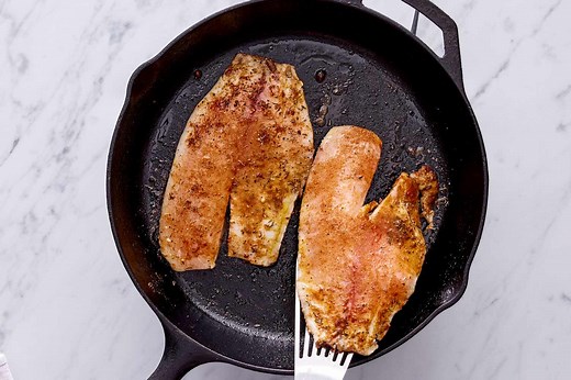 4 Foods You Should Avoid Cooking In A Cast-Iron Skillet