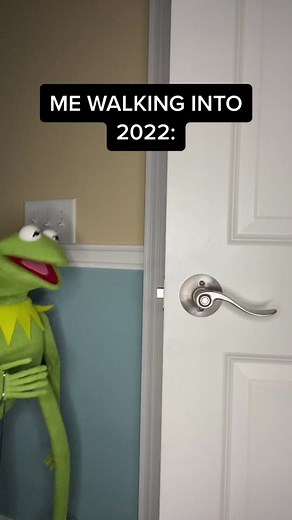 Goodbye 2021 - Kermit the Frog New Year Puppet Comedy Meme