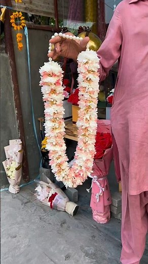 How to Make a Pink Flower Floral Garland: Step-by-Step Guide