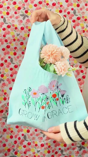 Create a Beautiful Flower Handbag for Spring