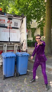 Streetmagic in Berlin! ✨ #trashmagic #pankow | Siegfried & Joy