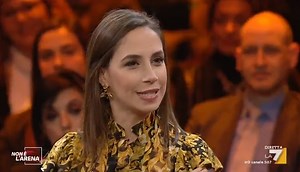 Malena racconta la sua prima volta nei club privé, e Giletti...