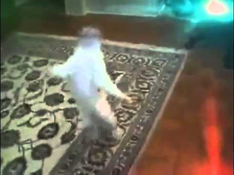 CAT RAVE DANCING!