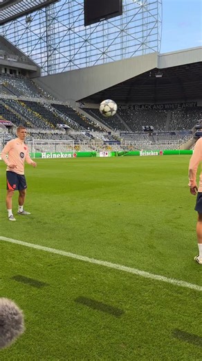 Just four friends ready for another Champions League season 😮‍💨 | FC Barcelona