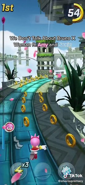 Amy and Sonic's Adorable Race in Sonic Forces Speed Battle!