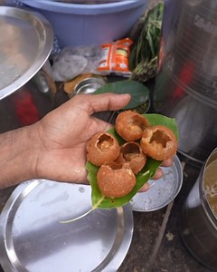 Varanasi Most Crispy Golgappa | Since 1991 | ￼He use Leaf for Serving | Street Food India ADDRESS : Sonarpura, In Front of Hotel, Gokul Grand, Varanasi, Uttar Pradesh 221005 | Indian Food Explorer