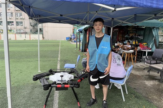 In a difficult job market, more Chinese workers learn to fly drones