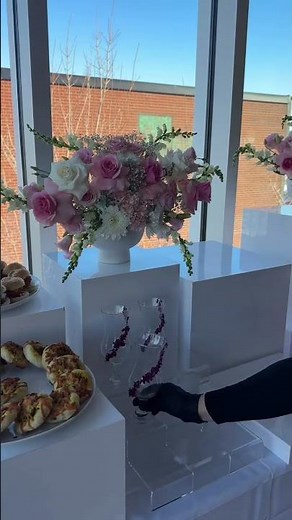 Buffet design goals! 🌸 High-end styling by @foodiefruity #babyshower