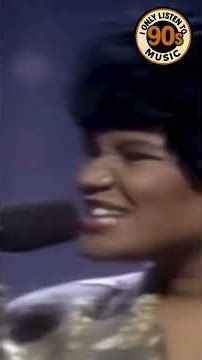 Sybil Had The Crowd Rockin To "Don't Make Me Over: