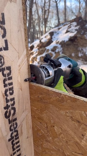 ML CONSTRUCTION Enterprise 🏡 | Cutting out windows 🪟 Which way do you prefer to cut out your windows ? 🏡 #details #work #construction #pro #design | Instagram