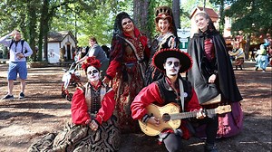 Hear Ye, Hear Ye! Everything you need to know if you're headed to Texas Renaissance Festival