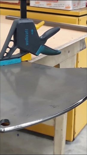 Chanfrein sur tôle avec la chanfreineuse B15 Electra