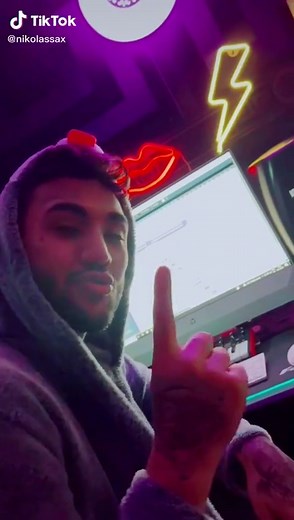 #nikolassax #vinulnumaimbata #incurand #viral #fy #newsong #nikolassaxmusic #saxstudio