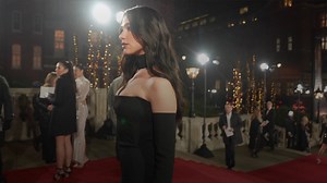 Low-rise pants are officially back. | InStyle