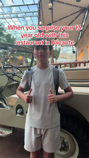 When I spotted this restaurant on TikTok I just knew I had to take my son. I’d planned another extreme day trip to Alicante so I booked this as a surprise to finish off our day. I’d read a few negative reviews but I can say our own experience was amazing. The food was sooo tasty and at €48 for the two of us for 3 courses and drinks, it’s amazing value too. It’s called Voltereta Tanzania and I recommend you book in advance as it gets very busy. #volteretatanzania #alicante #extremedaytrip