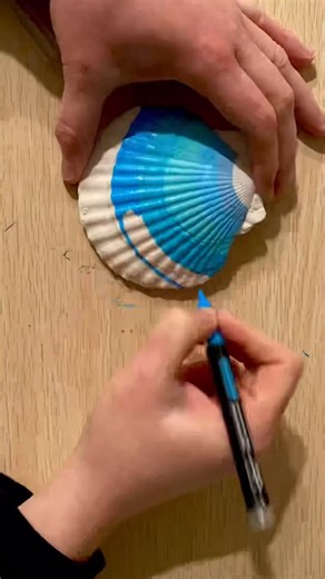 ChicShellArt 🐚 on Instagram: "Custom hand-painted seashell inspired by ocean blues 🌊 💙🐚🩵 #CustomArt #SeashellArt #HandPainted Seashells #ShellArt"