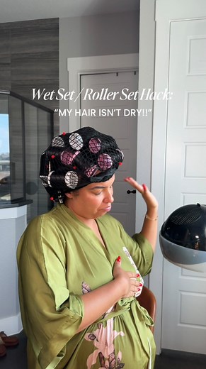 Yall my beloved hooded dryer took its last breath 30 minutes into my last roller set session 😭😭😭😭 RIP!! But all was not lost because I whipped out my tried and true blowout brush from @hairitagebymindy to save the day. And she understood the assignment!! I actually used to do this a lot when I was first tryin to figure out how long I needed to sit under the dryer for my hair to fully dry and what product combinations worked best for my hair type. So if you ever find yourself in this situatio