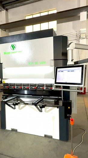 9.7K views · 59 reactions | 40Ton 1600 high speed electrical Press Brake Delem 58Tx controller #fabrication #sheetmetal #electricpressbrake #pressbrakemachine #CNCPressBrake #pressbrake #brakepress. www.chinasmartcnc.com | Wuxi Smart CNC Equipment Group Co.,LTD | Facebook