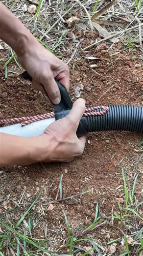 Emergency Pipe Fix! Inner Tube Method