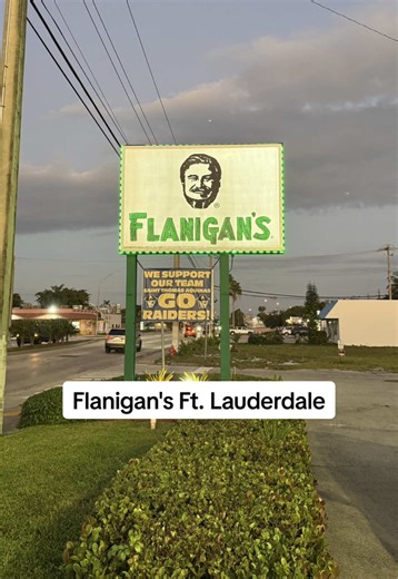 Flanigan's Ft. Lauderdale Review #EZReviews #EZEats #flanigans #ribs | Food Review