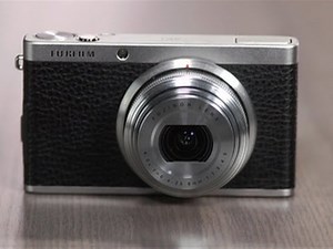 Fujifilm's stylish XF1 enthusiast compact