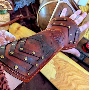 Dwarven Bracer Leather Weathered Dwarf Bracer Inspired by Thorin - Etsy