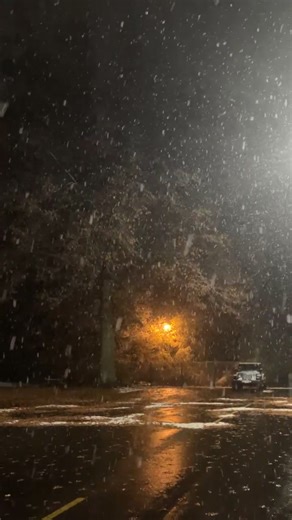 Snow globe effect this evening at 13abc ☃️ | Meteorologist Derek Witt