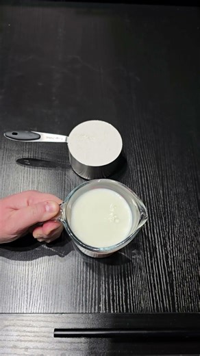 Dry vs Liquid Measuring Cups (And When to Use Each)