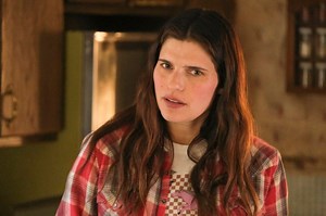 Lake Bell Built ‘Bless This Mess’ Into a Distinct Sitcom with Indie Spirit — Awards Spotlight