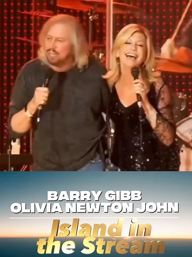When Olivia Newton-John joined Barry Gibb on stage — the crowd went absolutely wild! A moment that defined pure musical magic and nostalgia 💫🎶 #BarryGibb #OliviaNewtonJohn #TimelessDuet #LivePerformance #MusicLegends #ClassicHits #BeeGees #ThrowbackVibes #OnStageMagic #CrowdWentWild #GoldenEraMusic #IconicMoment | Inahid Angagan Manuel