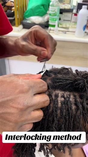 Interlocking Method for Healthy Locs Journey
