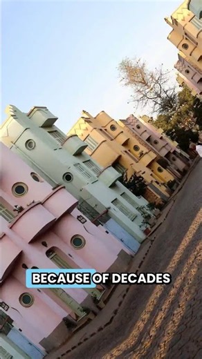 The Forgotten African City That Looks Exactly Like 1930s Miami
