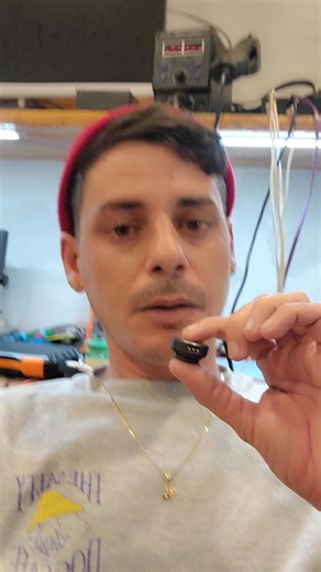 Reyniel Sanchez on Instagram: "Como descargar con seekee y que aparezca en la galería #Info #tips #facebookviral"