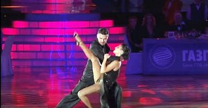 Incredible Dance Duo Astonishes Judges With Exciting Argentine Tango Performance