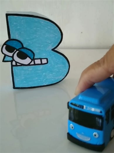 Papercraft Alphabet Lore: B vs Tayo the Little Bus