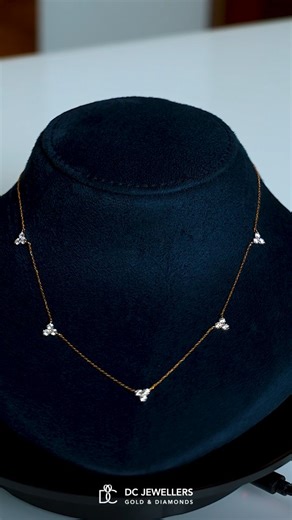 Delicate Beauty in Every Detail ✨ This graceful chain features beautiful small lockets, thoughtfully designed to add subtle charm and elegance. Perfect for everyday wear or gentle layering, it’s a timeless piece that blends simplicity with refined beauty. 💛✨ 📍 DC Jewellers, Thrissur 📞 88933 31777 | 80860 33999 #DCJewellers #DelicateJewellery #LocketChain #EverydayElegance | DC Jewellers Designer Boutique